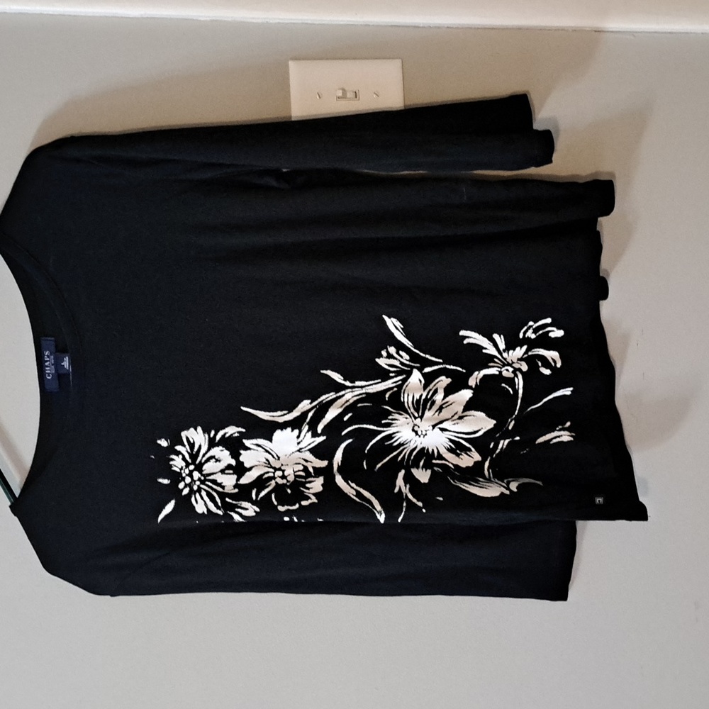 Chaps long sleeve tshirt size large